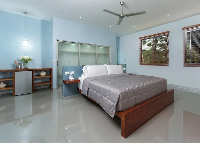 Hotel Bay Boutique Hotel, & (adults Only) 4*