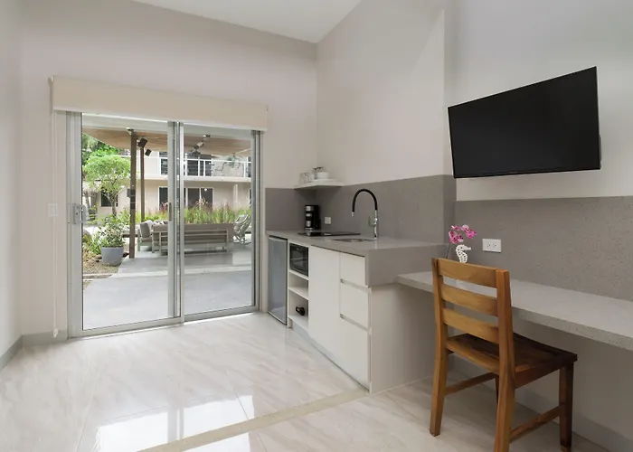 Hotel Bay Boutique Hotel, & (adults Only) 4*