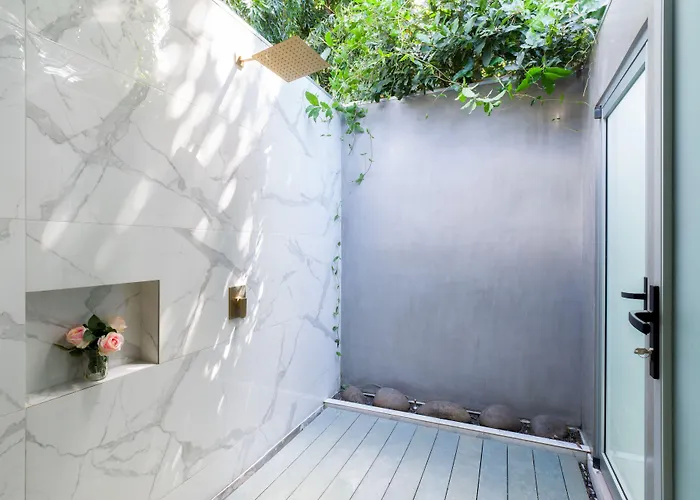 Bay Boutique Hotel, & (adults Only)